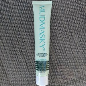 Cleansing Mud Mask